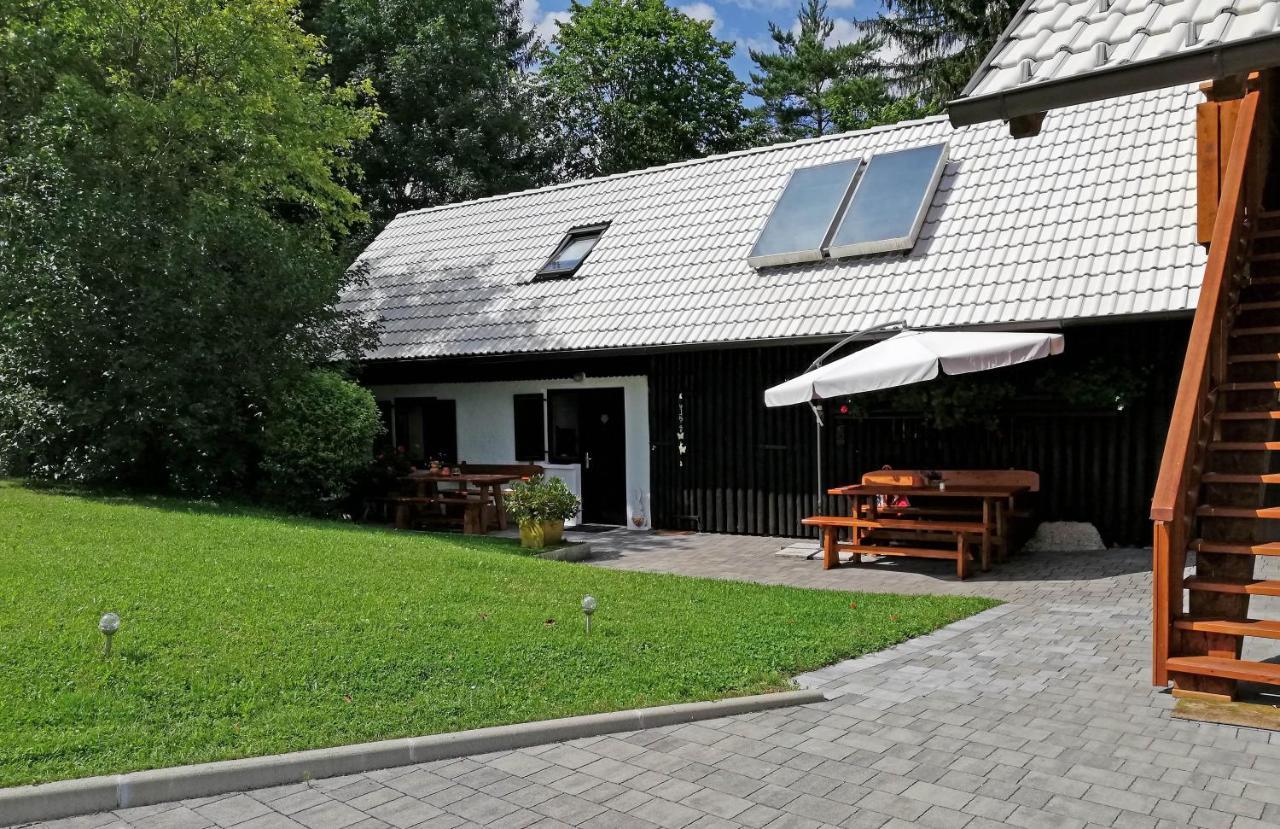 Pr'Cajhn Apartamento Radovljica Exterior foto