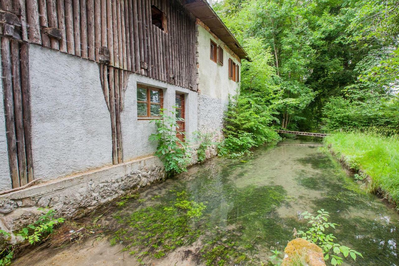 Pr'Cajhn Apartamento Radovljica Exterior foto